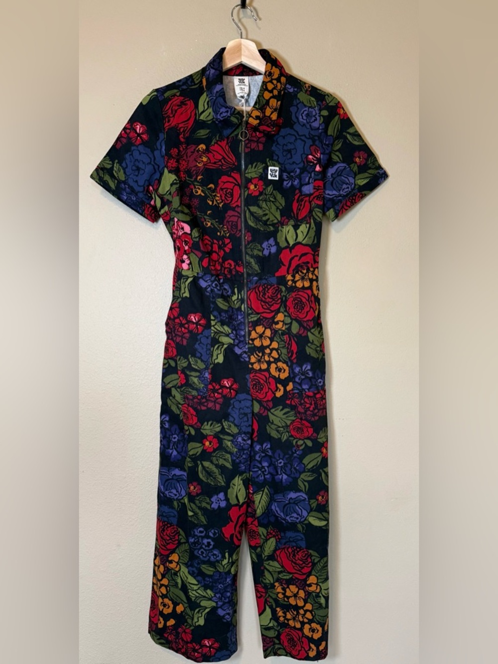 Lucy & Yak Ragan Organic Cotton Jumpsuit in
Maria Floral Print NWT Size 4 - Picture 2 of 7